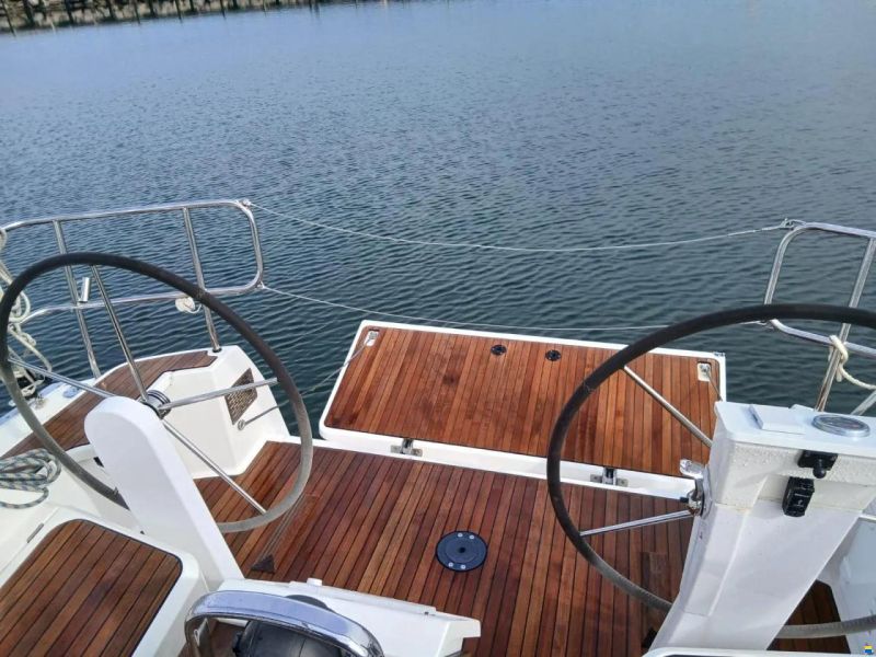 Bavaria Cruiser 37