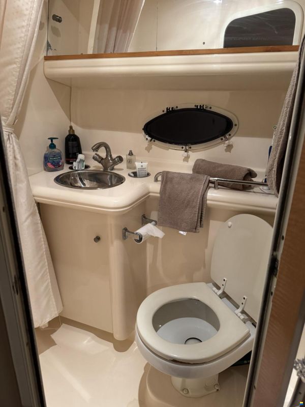 Larson Open Cabrio 330