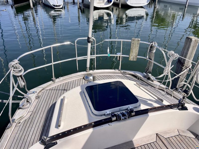 Hallberg-Rassy 352