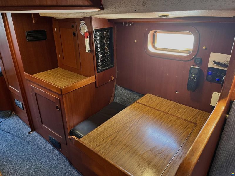 Hallberg-Rassy 352