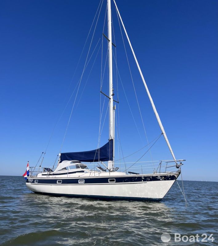 Hallberg-Rassy 352