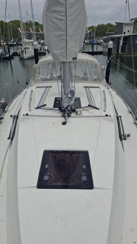 Hanse 320