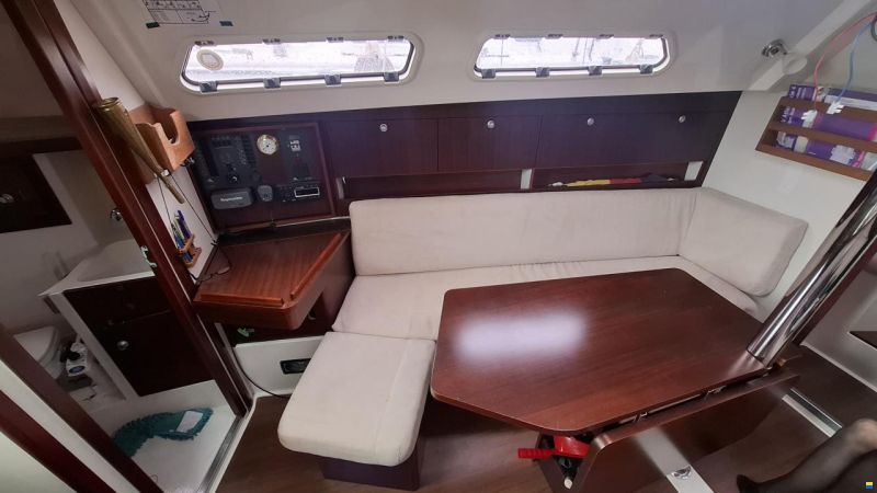 Hanse 320