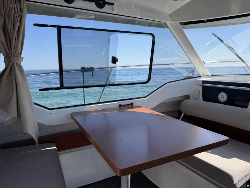 Jeanneau Merry Fisher 795