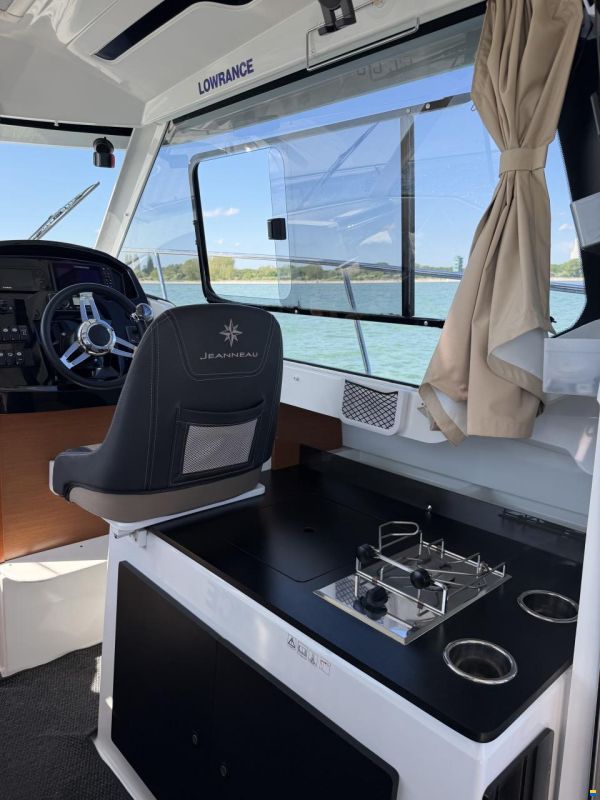 Jeanneau Merry Fisher 795