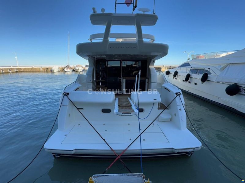 Ferretti 530