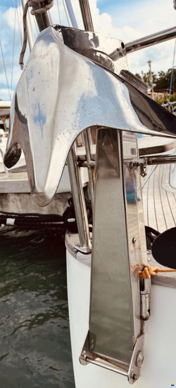 Hallberg-Rassy 43