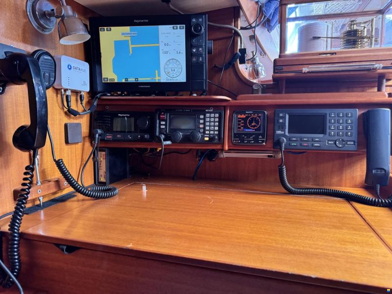Hallberg-Rassy 43