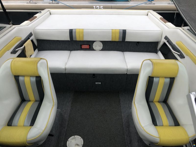 Sea Ray CC 200