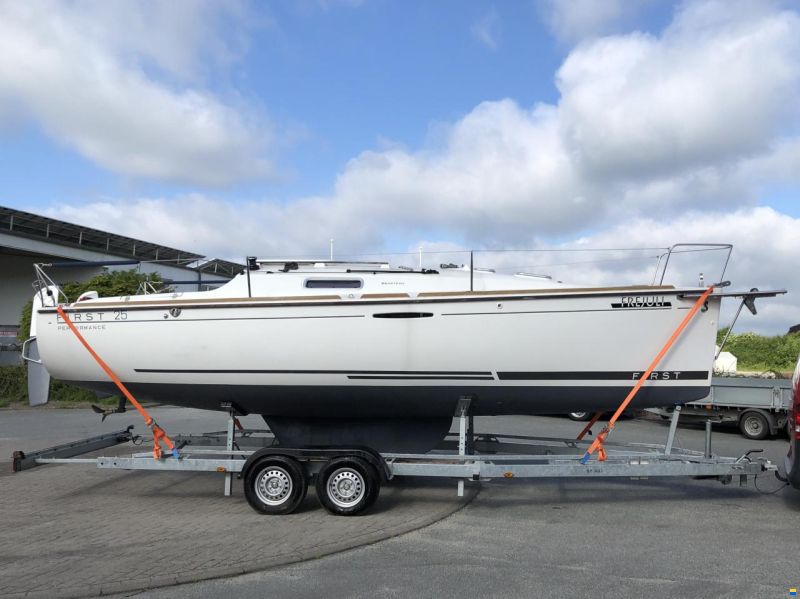 Beneteau First 25 Performance