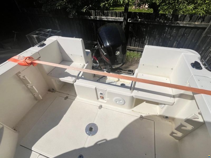 Quicksilver 555 Pilothouse