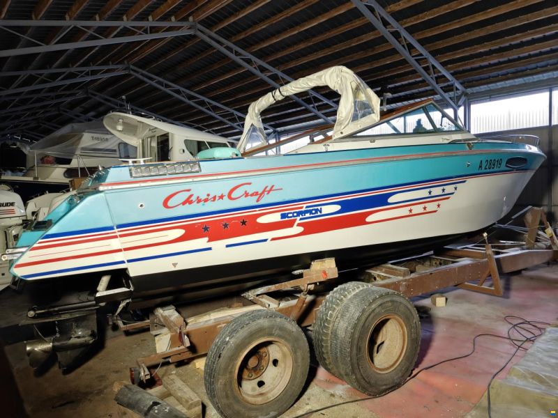 Chris Craft Scorpion 230