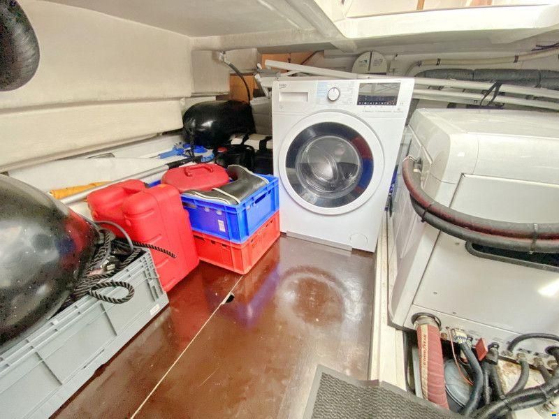 Sealine T 52