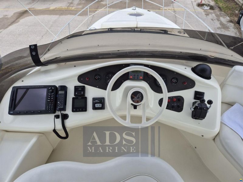 Azimut 42 Fly