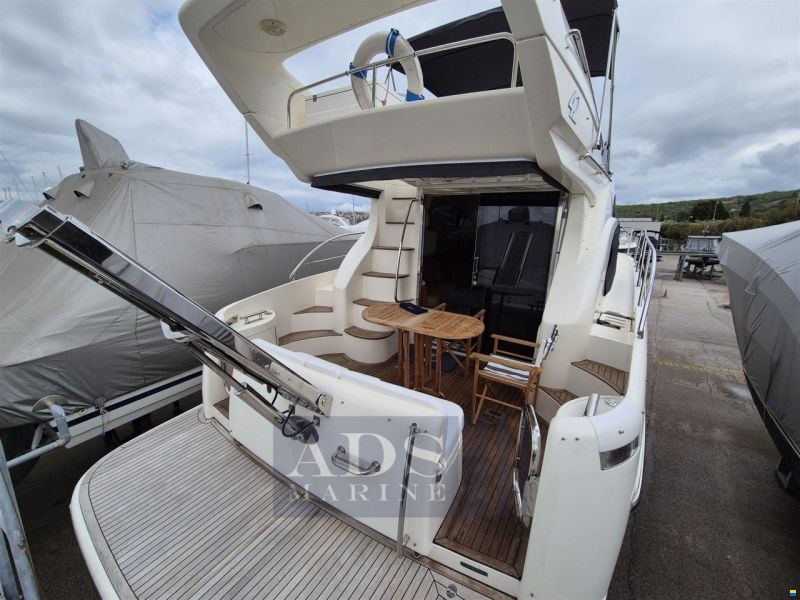 Azimut 42 Fly