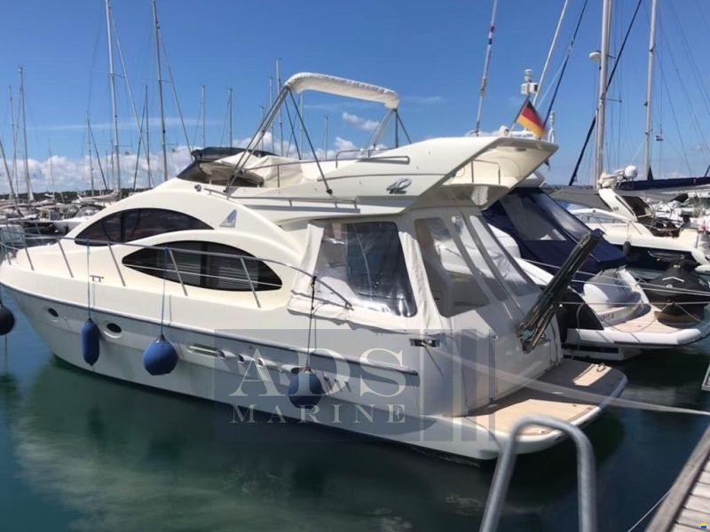 Azimut 42 Fly
