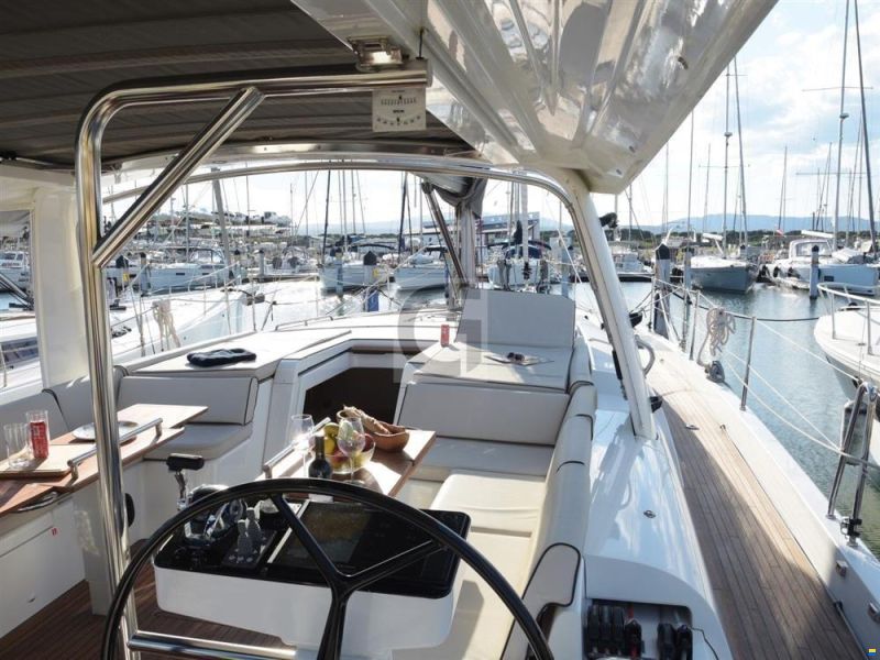 Beneteau Oceanis Yacht 54