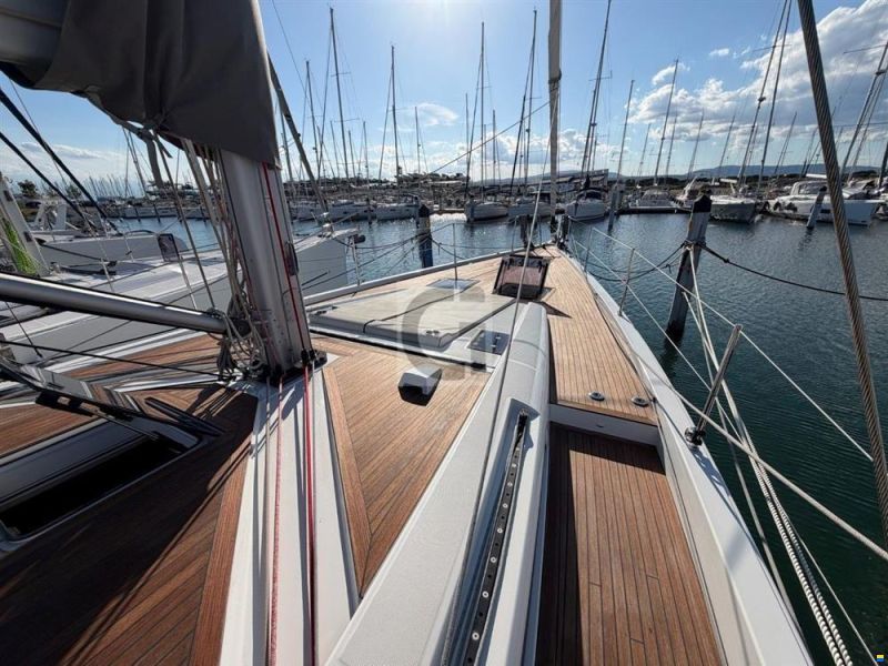 Beneteau Oceanis Yacht 54