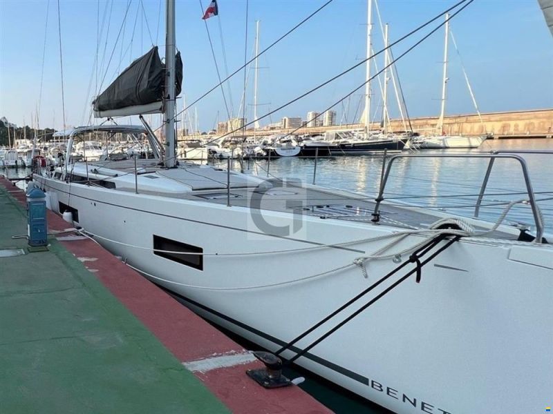 Beneteau Oceanis Yacht 54