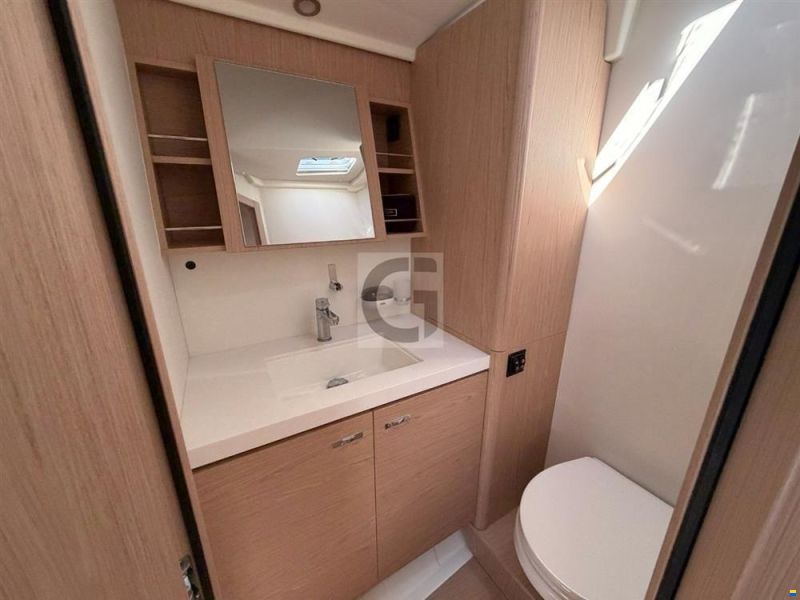 Beneteau Oceanis Yacht 54