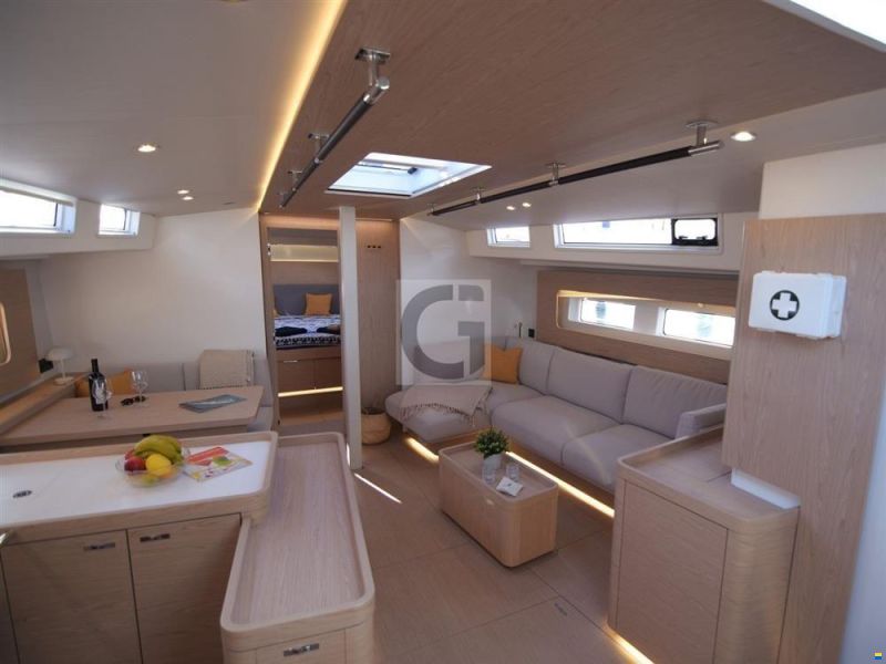 Beneteau Oceanis Yacht 54
