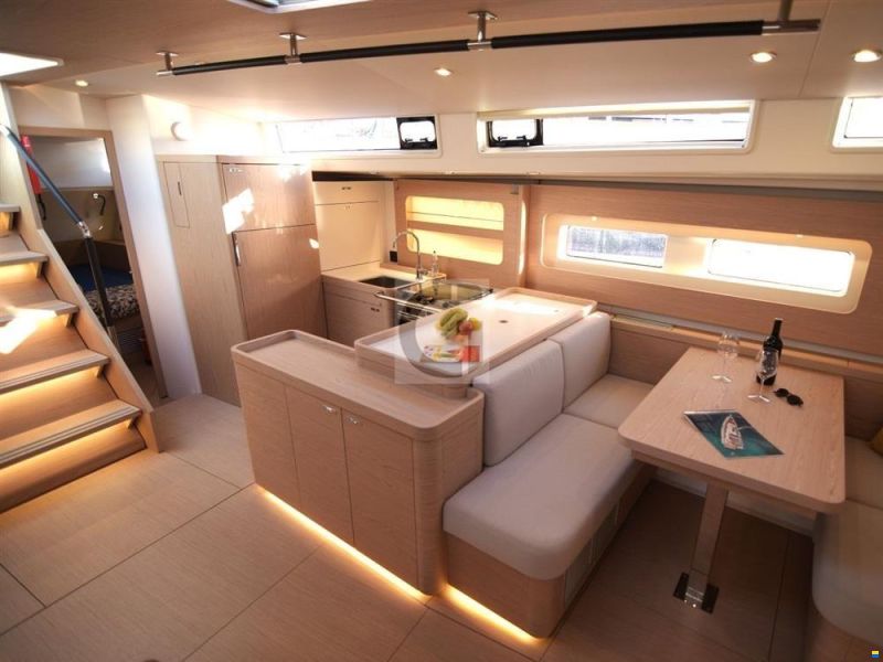 Beneteau Oceanis Yacht 54