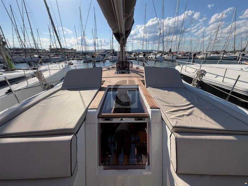 Beneteau Oceanis Yacht 54