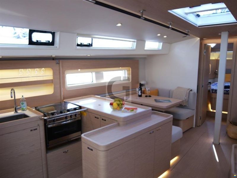 Beneteau Oceanis Yacht 54