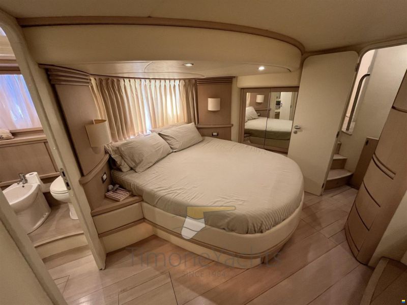 Azimut 62 Fly