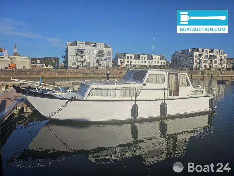Motorboat 1050
