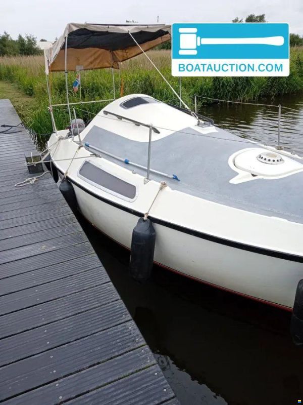 Marine Cox 750