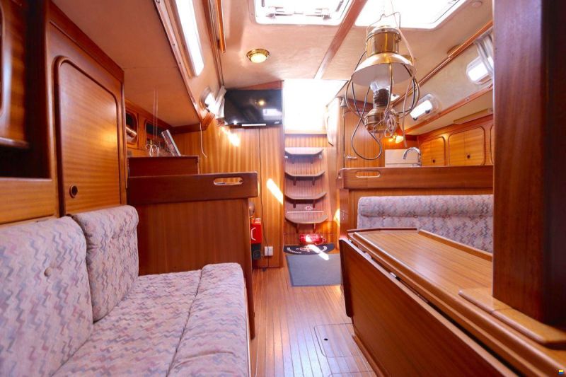 Bavaria 38