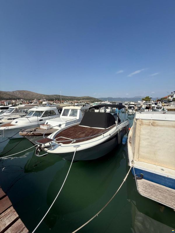 Atlantic Marine Sun Cruiser 730