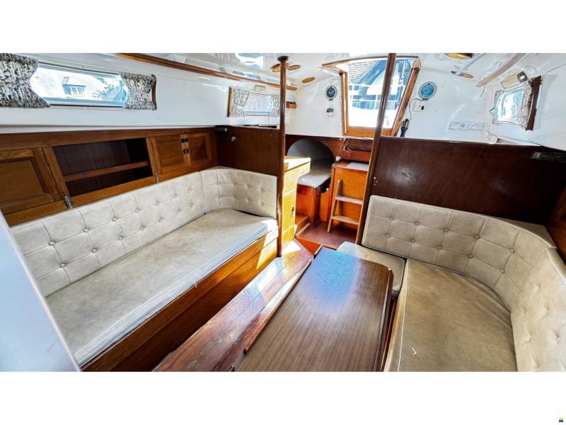 Contessa 32