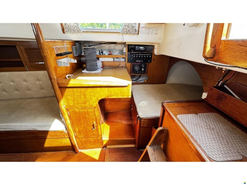 Contessa 32