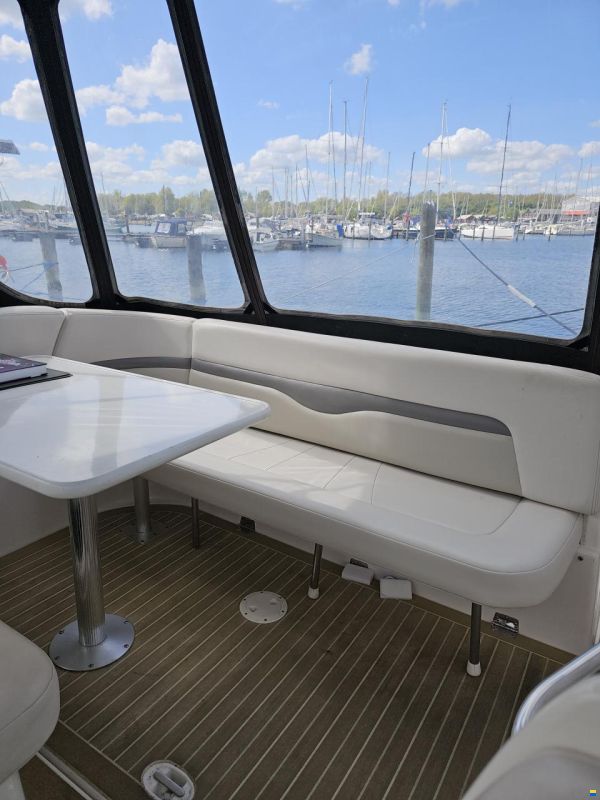 Chaparral 290 Signature