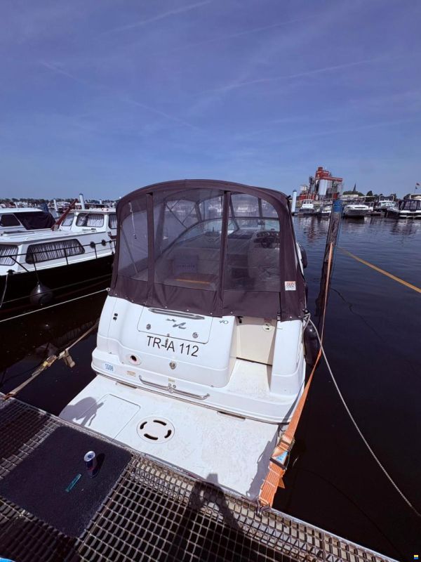 Sea Ray 240 Sundancer