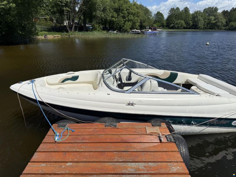 Rinker Thunder
