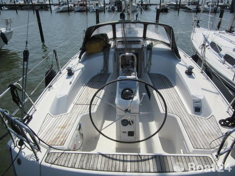 Bavaria Cruiser 33