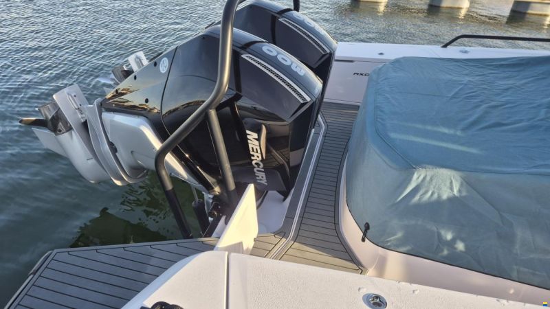 Axopar 37 XC Cross Cabin