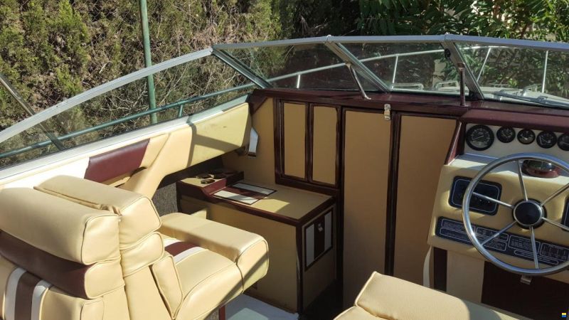 Sea Ray 210