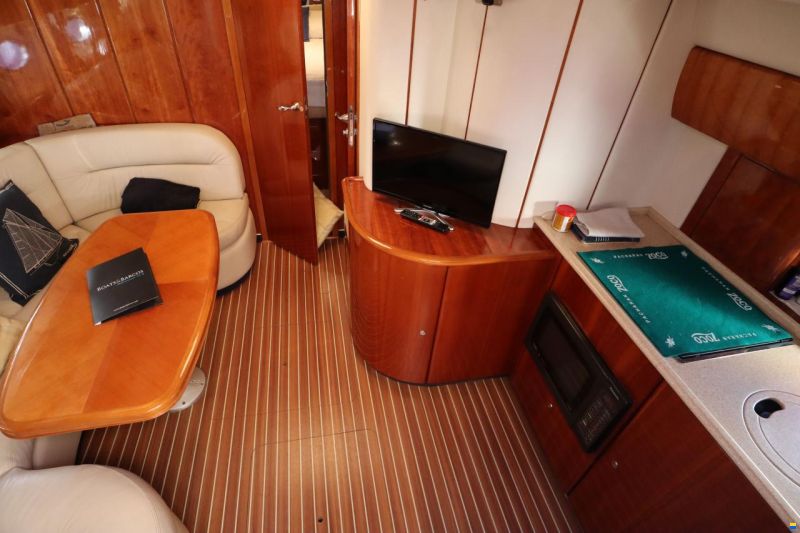Princess V42