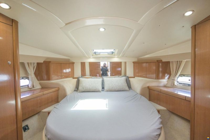 Sealine S42