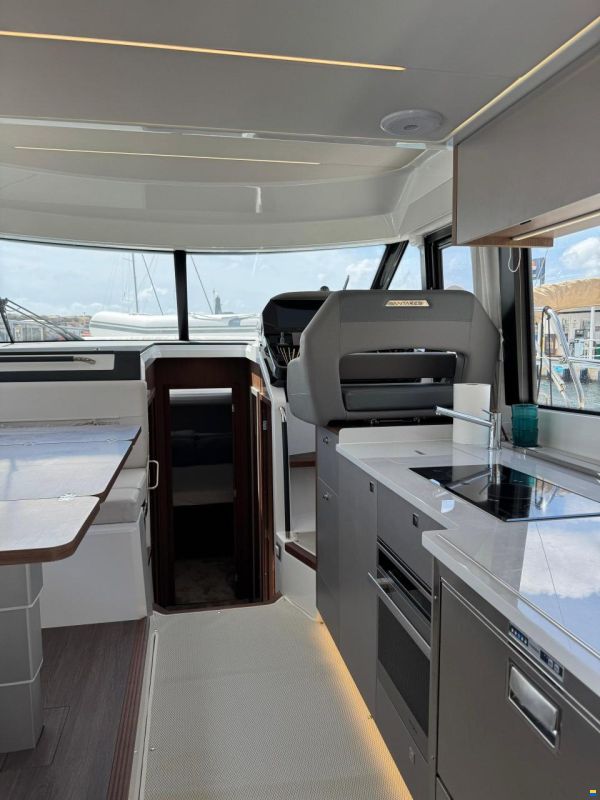 Beneteau Antares 12 Fly