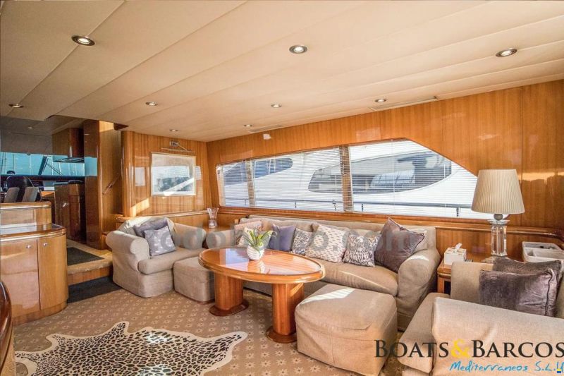 Elegance Yacht 76
