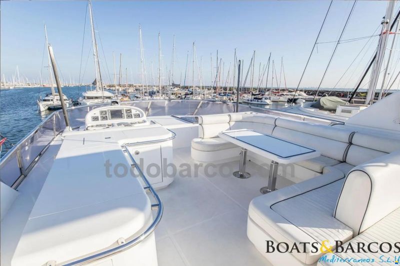 Elegance Yacht 76