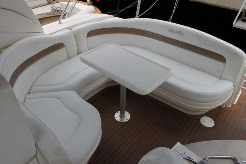 Sea Ray Sundancer 355