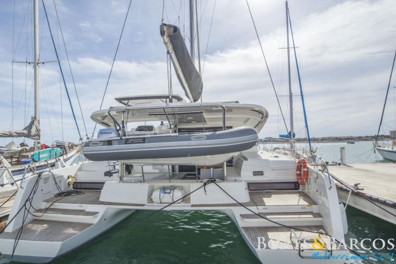 Lagoon 42