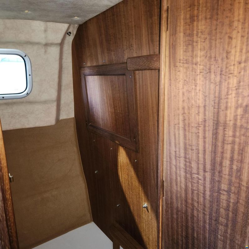 SBM 600 Cabin