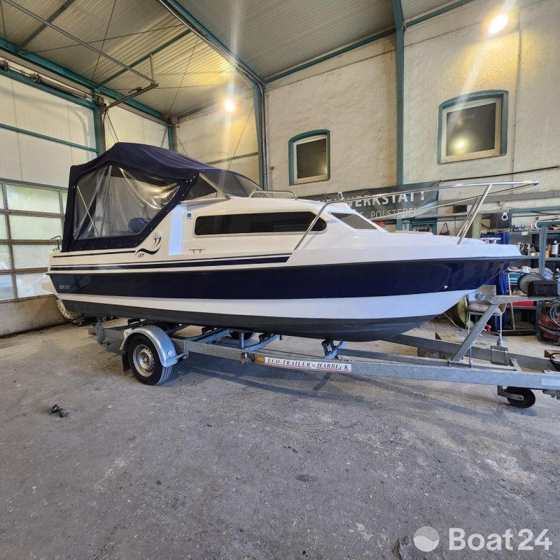 SBM 600 Cabin